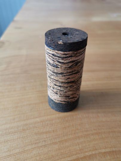 Rodbuilding, turning a cork grip for a fishing rod