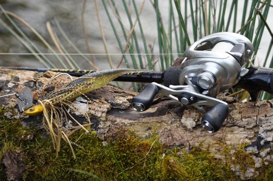 Ensemble spinning ou casting de puissance MH Ã H conviennent parfaitement pour l'usage de Bladed Jig.