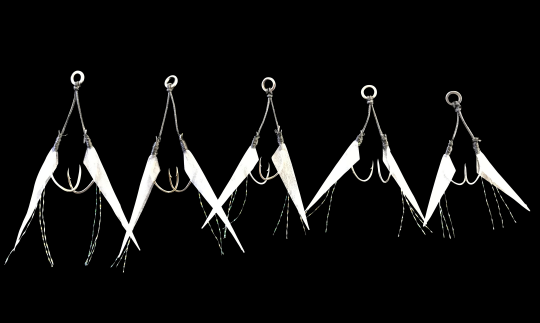 Assist Hooks Zeake montés sur des hameçons Owner.