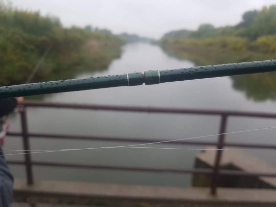 L'emmanchement est commun à toutes les cannes multibrins.