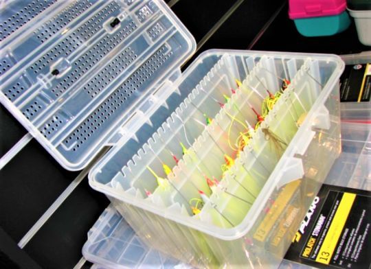 L'Hydro-Flo Spinnerbait Stowaway peut contenir 72 spinnerbaits 