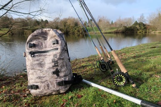 Trout fishing in reservoirs, accessories and small equipment