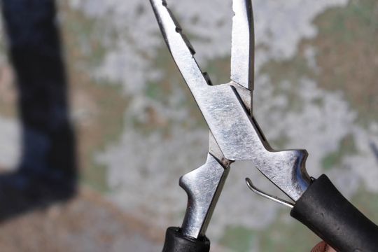 4 tips to keep your metal fishing pliers in good condition