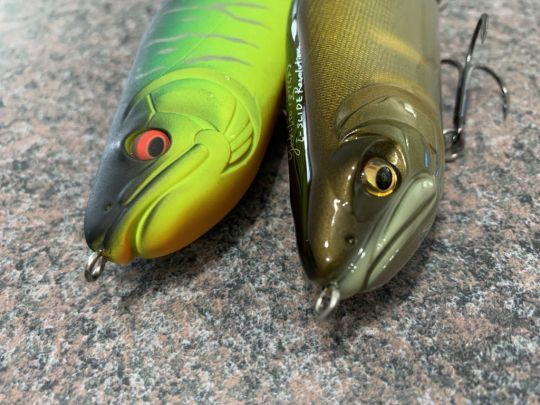 L'attache n'est pas dans le sens conventionnel.