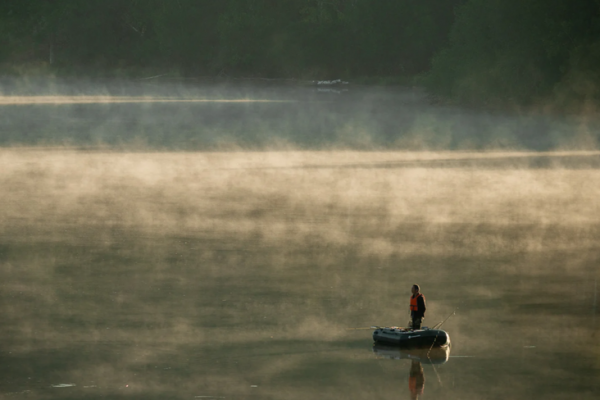 Fishing on Lake Saint-Pardoux