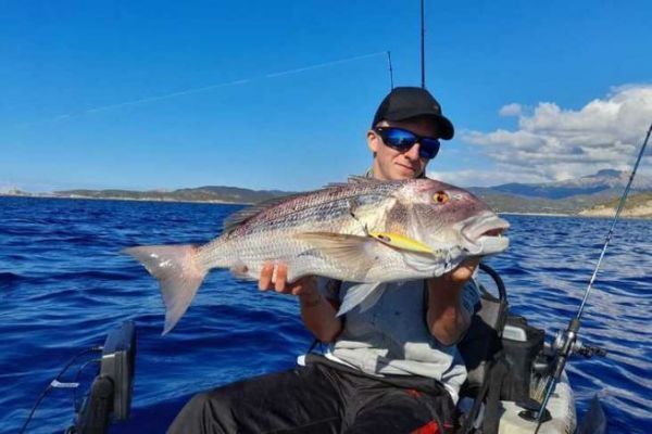 All you need to know about slow jigging, an efficient fishing