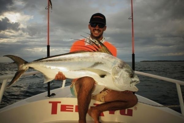 Roosterfish estimated between 20 and 25 kilos, caught in Panama