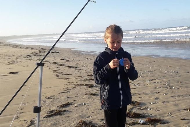 Discover surfcasting fishing, a fun technique accessible to all