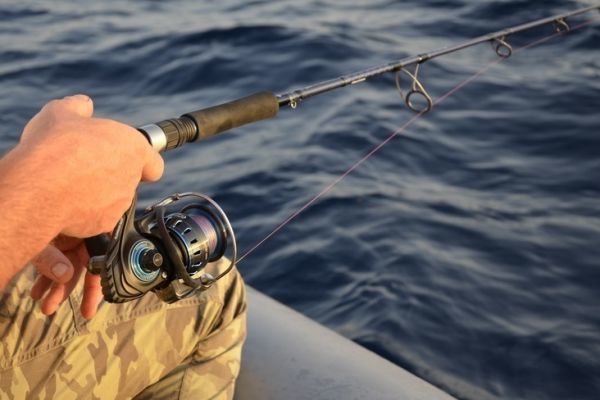 Equipment for deep longline fishing