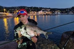 Sea bream fishing in the Mediterranean