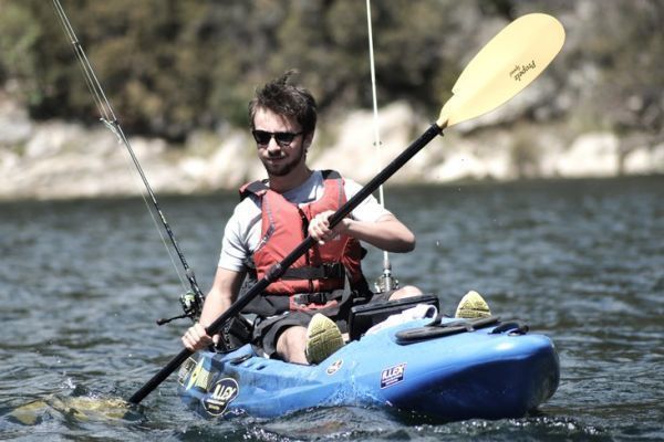Kayak fishing in freshwater, knowing the different equipments