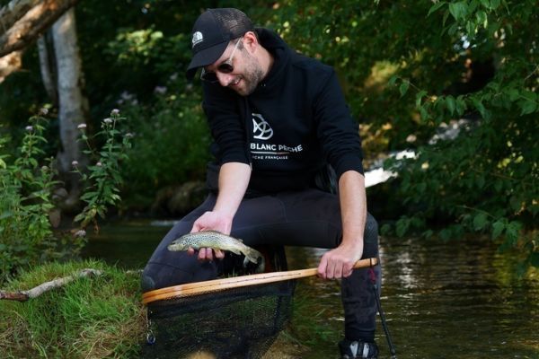 Bleu Blanc P�che: a complete range of trout tackle