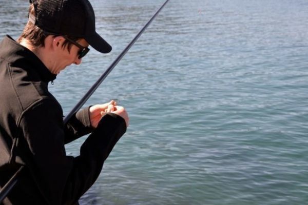 What equipment to use for sea fishing?