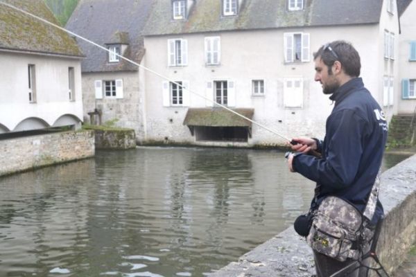 Fishing in Chartres